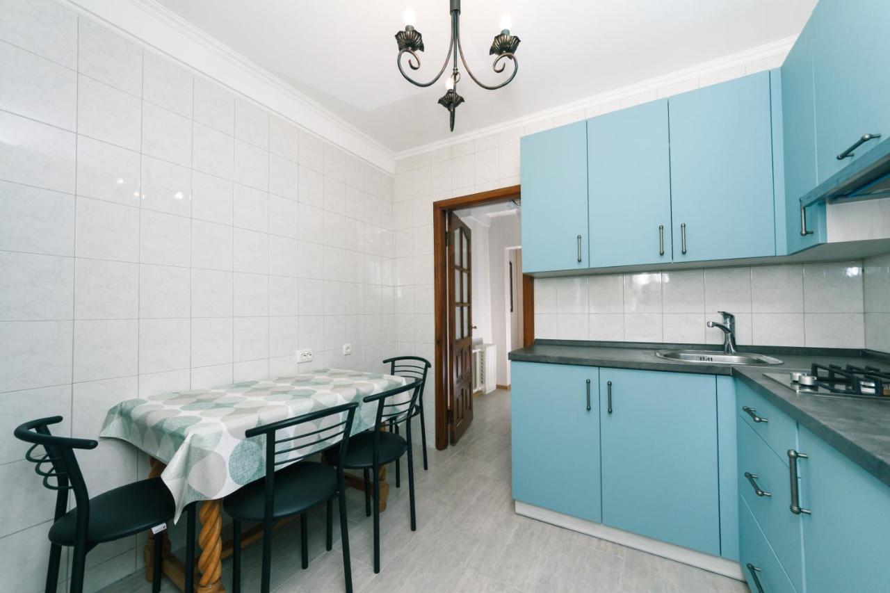 Уютная Квартира На Лукьяновке Kiev Luaran gambar